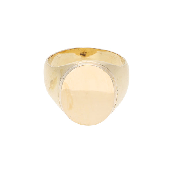 Anillo tipo sello en oro amarillo 18 kilates.