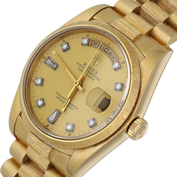 Reloj Rolex para caballero Oyster Perpetual Day-Date en oro amarillo 18 kilates.