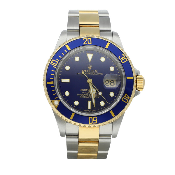 Reloj Rolex para caballero modelo Oyster Perpetual Date Submariner vistas oro amarillo 18 kilates.