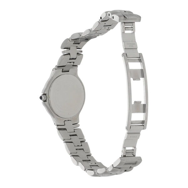 Reloj Movado para dama en acero inoxidable.