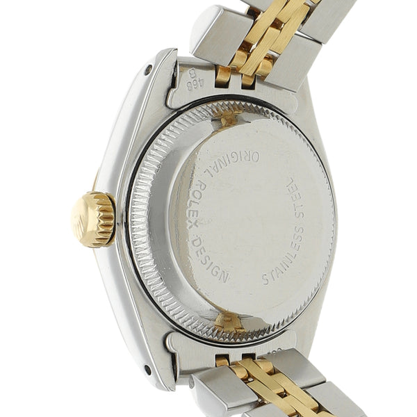 Reloj Rolex para dama modelo Oyster Perpetual DateJust vistas en oro amarillo 18 kilates.