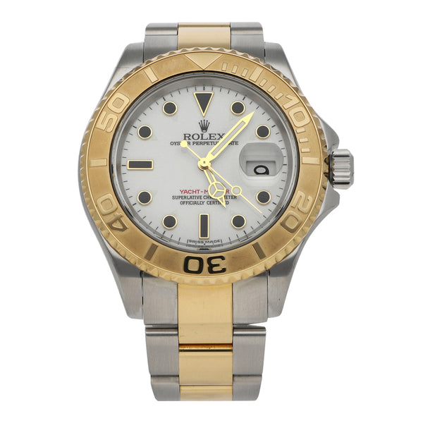 Reloj Rolex para caballero modelo Oyster Perpetual Yacht-Master vistas en oro amarillo 18 kilates.