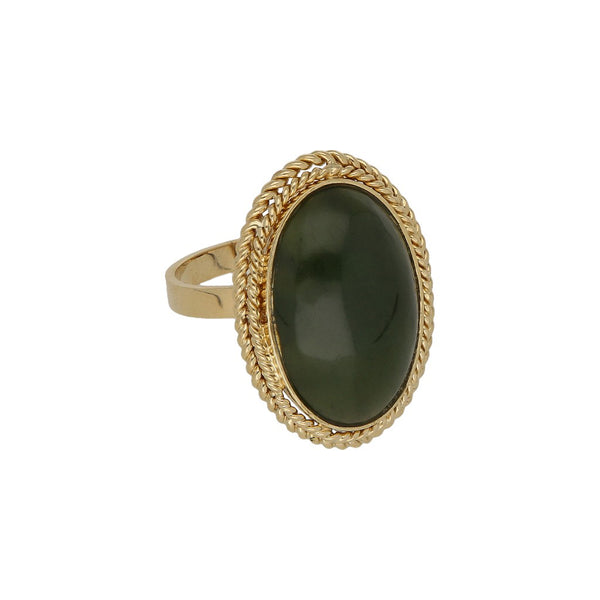 Anillo diseño especial con jade en oro amarillo 18 kilates.