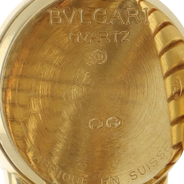 Reloj Bvlgari para dama modelo Serpenti Tubogas en oro tres tonos 18 kilates.