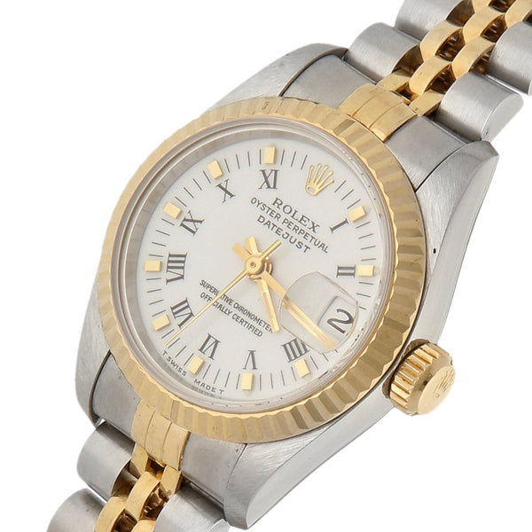 Reloj Rolex para dama modelo Oyster Perpetual DateJust vistas en oro amarillo 18 kilates.