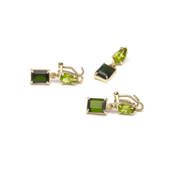 Juego de aretes y dije diseño especial con peridotos y turmalinas en oro amarillo 14 kilates.