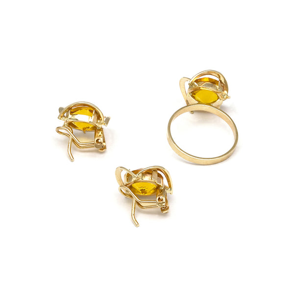 Juego de anillo y aretes diseño especial con citrino en oro amarillo 14 kilates.