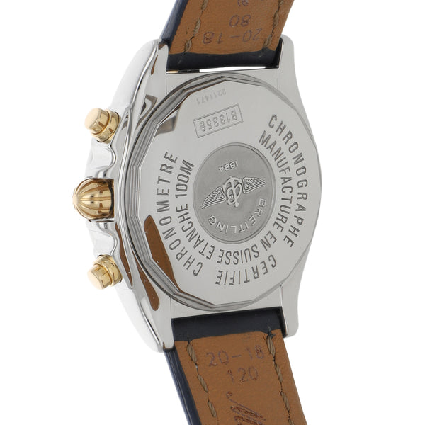 Reloj Breitling para caballero modelo Chrono Cockpit vistes en oro 18 kilates.