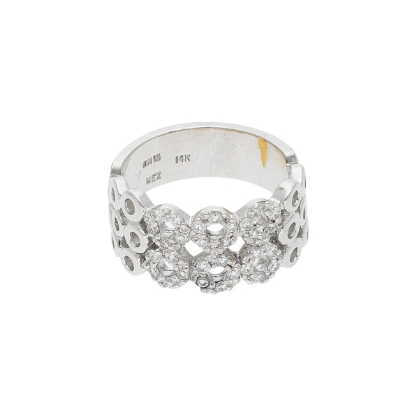 Anillo calado con diamantes en oro blanco 14 kilates.