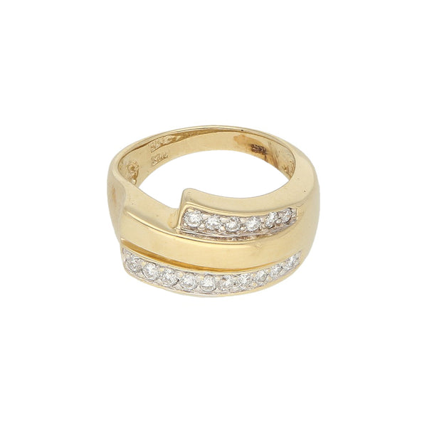 Anillo diseño especial con diamantes en oro amarillo 14 kilates.