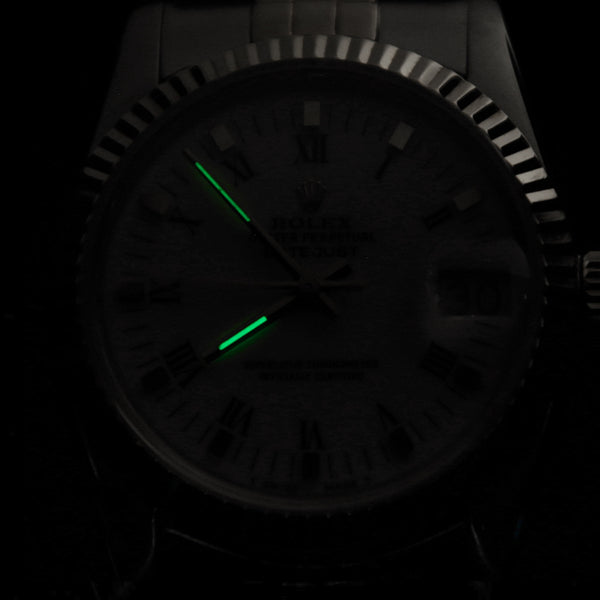 Reloj Rolex para dama / unisex modelo Oyster Perpetual DateJust vistas en oro amarillo 18 kilates.