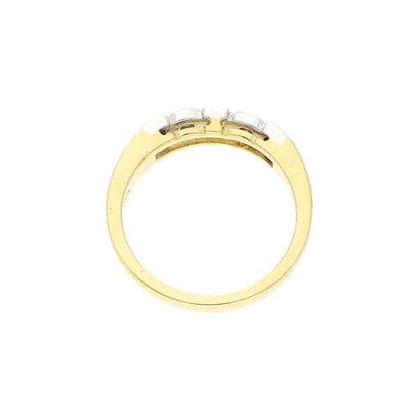 Anillo diseño especial con diamantes en oro amarillo 18 kilates