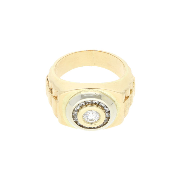 Anillo tipo sello con diamantes en oro amarillo 16 kilates.