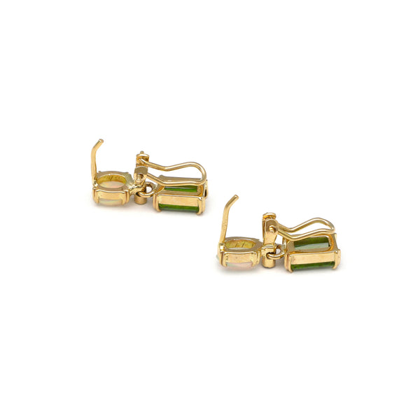 Aretes diseño especial con colgantes de diamantes, turmalina y ópalo en oro amarillo 14 kilates.