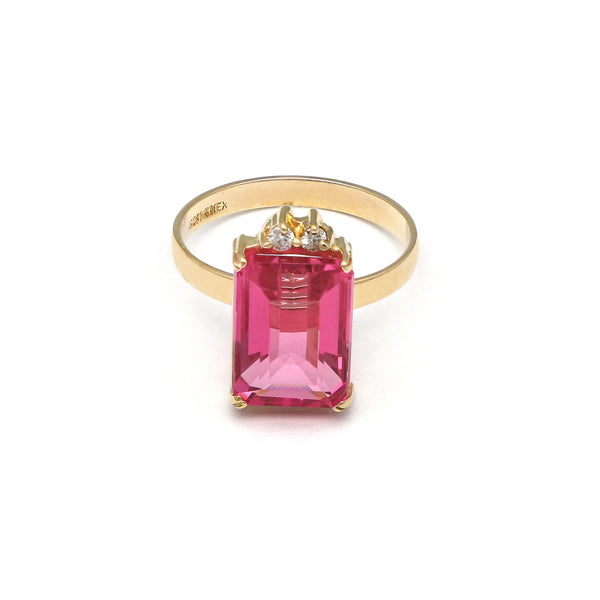 Anillo diseño especial con diamantes y rodonita en oro amarillo 14 kilates.