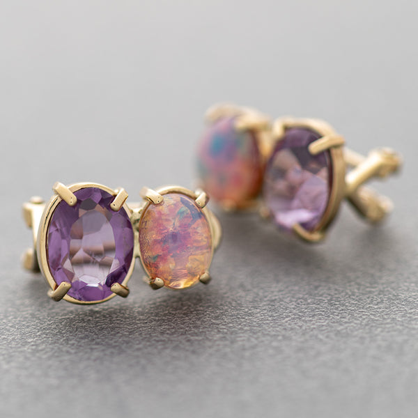 Aretes diseño especial con amatista y ópalo en oro amarillo 14 kilates.