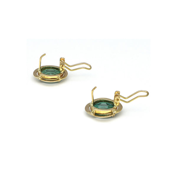 Juego de anillo y aretes diseño especial con cuarzo verde en oro amarillo 14 kilates.