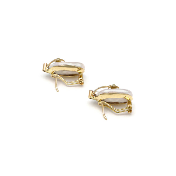 Aretes diseño especial motivo hojas con diamantes y perlas barrocas planas en oro amarillo 14 kilates.