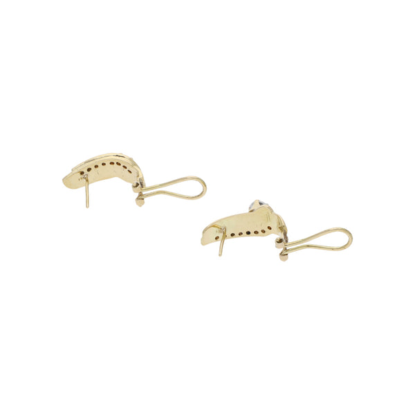 Aretes diseño especial con sintéticos en oro amarillo 14 kilates.