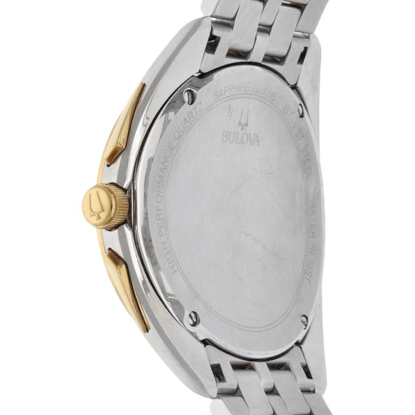 Reloj Bulova para caballero modelo Curv.