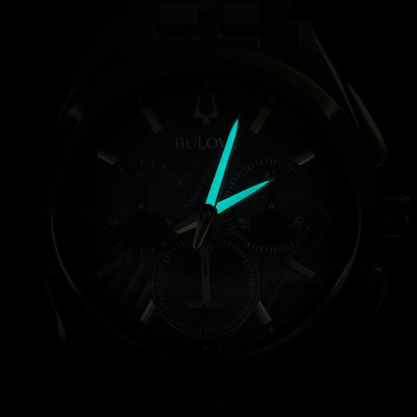 Reloj Bulova para caballero modelo Curv.