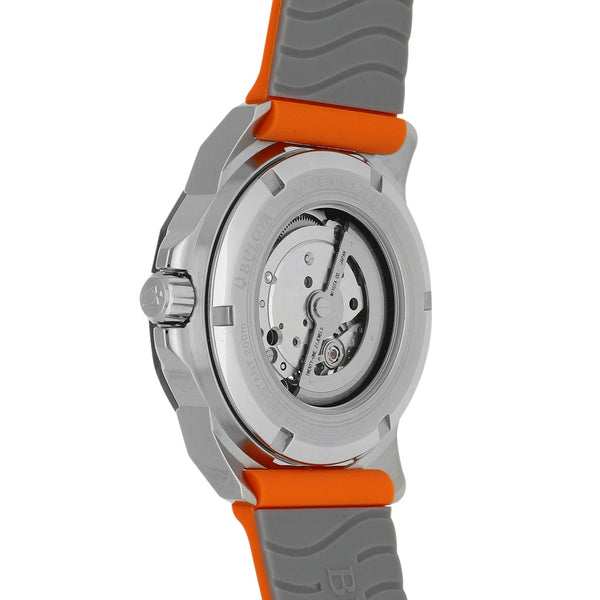Reloj Bulova para caballero modelo Marine Star.