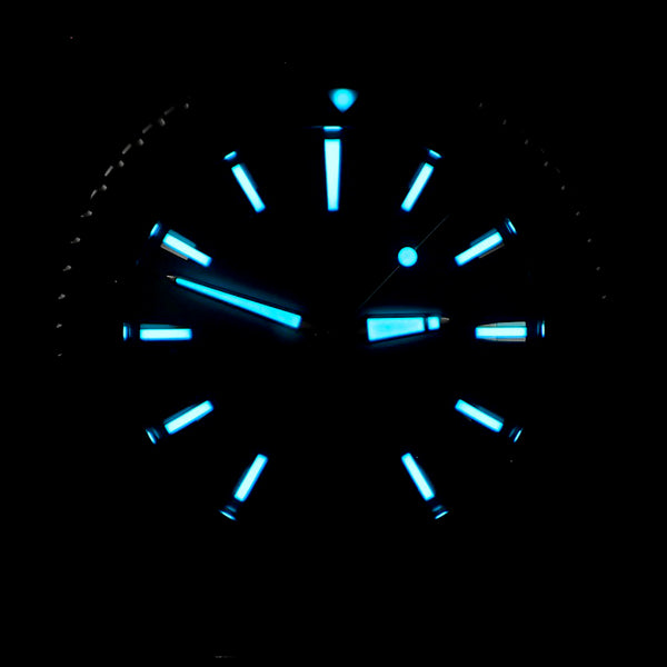 Reloj Oris para dama modelo Aquis.