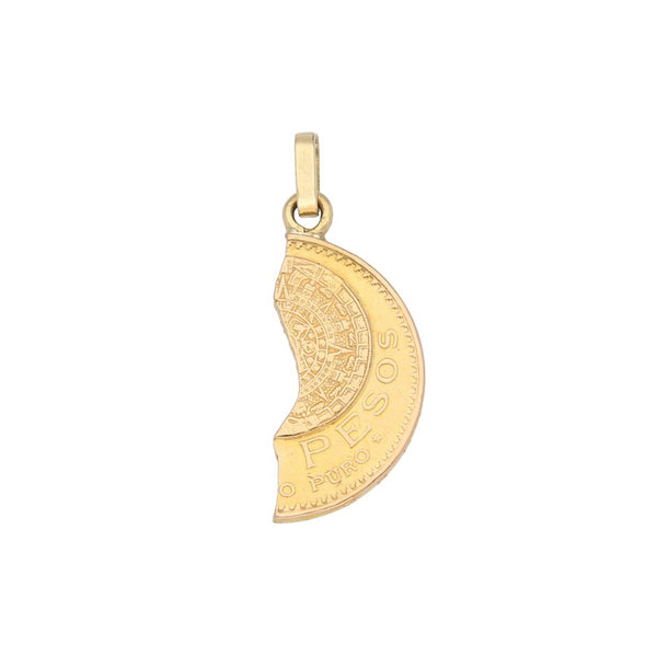 Dije diseño especial con moneda recortada veinte pesos oro mexicano 21.6 kilates en oro amarillo 18 kilates.