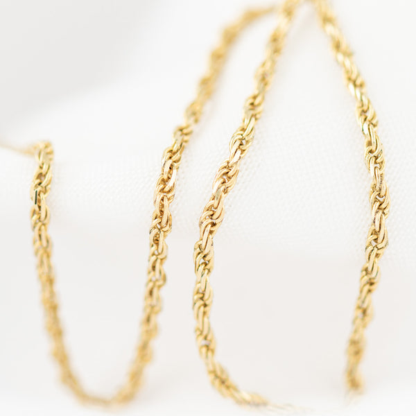Collar eslabón torzal en oro amarillo 14 kilates.