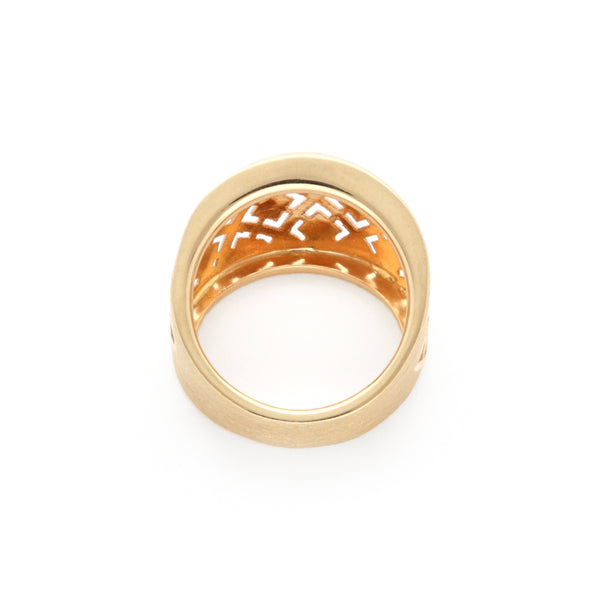 Anillo calado en oro amarillo 14 kilates.