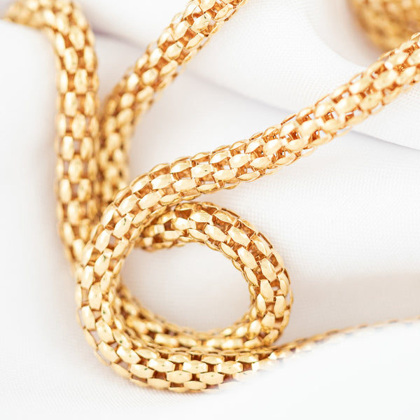Collar eslabón calado en oro amarillo 14 kilates.