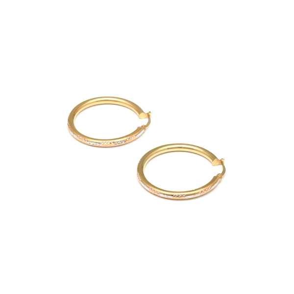Arracadas facetadas en oro amarillo 14 kilates.