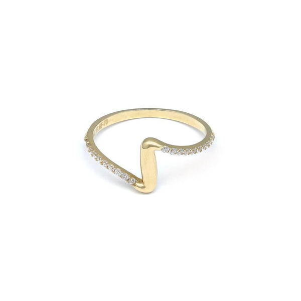 Anillo diseño especial con circonias en oro amarillo 14 kilates.
