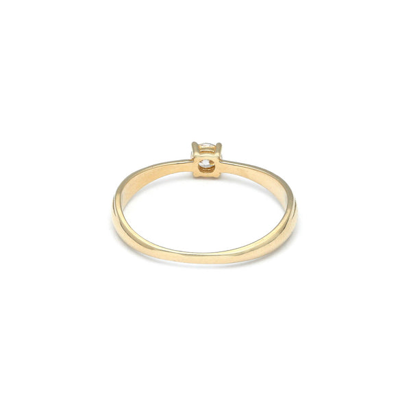 Anillo de compromiso con circonia en oro amarillo 14 kilates.