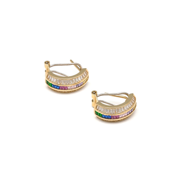 Aretes diseño especial con circonias en oro amarillo 14 kilates.