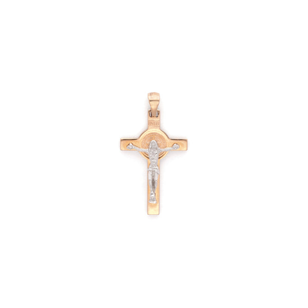 Crucifijo de San Benito liso en oro dos tonos 14 kilates.