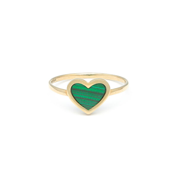 Anillo diseño especial motivo corazón con sintético en oro amarillo 14 kilates.