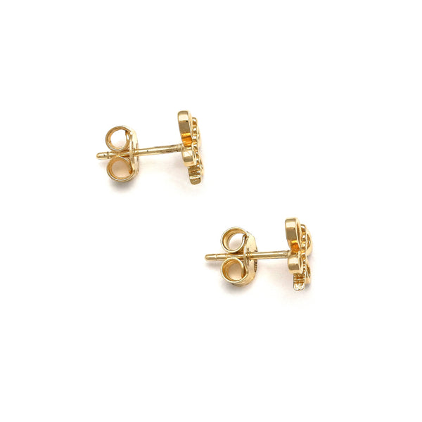 Aretes calados motivo mariposa en oro amarillo 14 kilates.