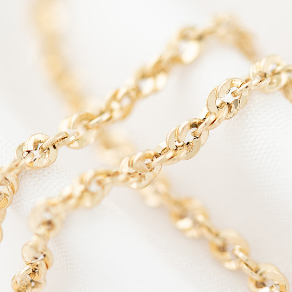 Collar eslabón torzal en oro amarillo 14 kilates.