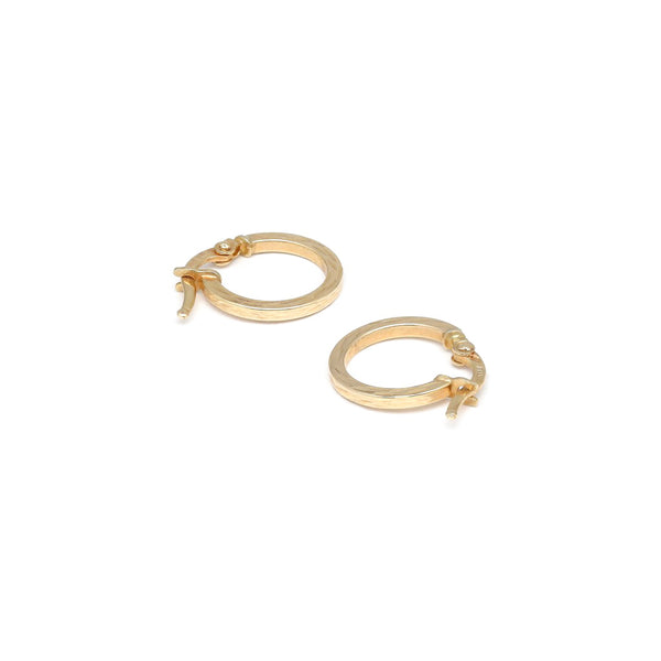 Arracadas facetadas en oro amarillo 14 kilates.