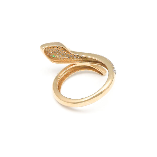 Anillo diseño especial motivo serpiente con circonias en oro amarillo 14 kilates.