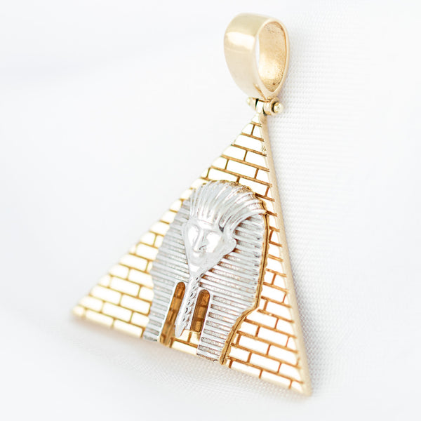 Dije diseño especial motivo pirámide y faraón en oro amarillo 14 kilates