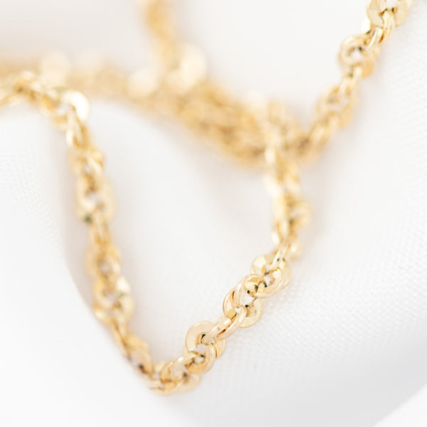 Collar eslabón torzal en oro amarillo 14 kilates.