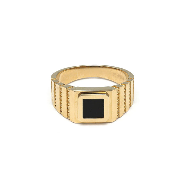 Anillo tipo sello con sintético en oro amarillo 14 kilates.