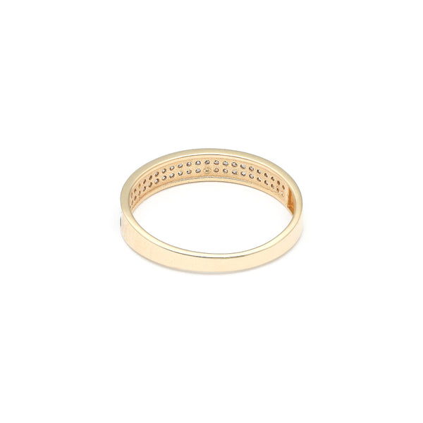 Anillo diseño especial con sintéticos en oro amarillo 14 kilates.