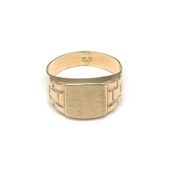 Anillo tipo sello en oro amarillo 14 kilates.