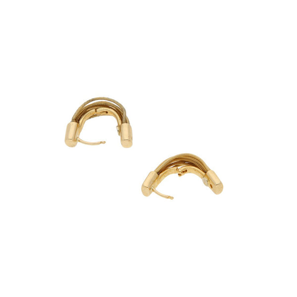 Arracadas diseño especial en oro amarillo 18 kilates.