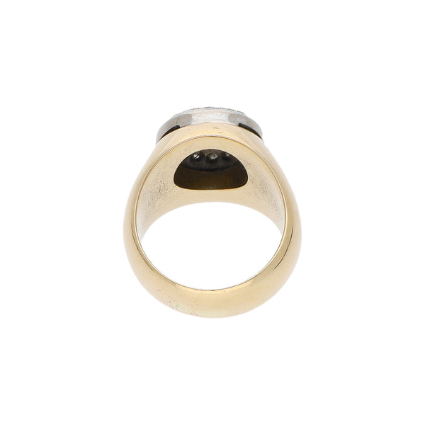 Anillo diseño especial con diamantes y zafiro en oro dos tonos 12 kilates.