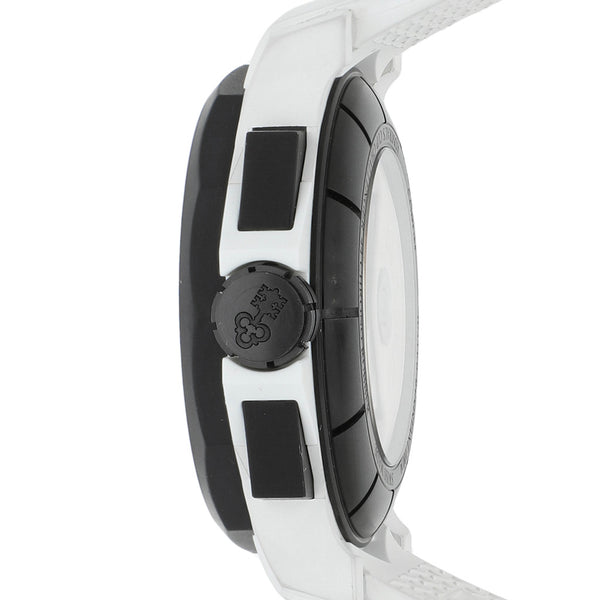 Reloj Corum para caballero modelo Admiral´s Cup Challenger 44.