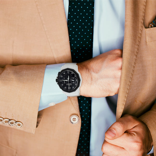 Reloj Corum para caballero modelo Admiral´s Cup Challenger 44.